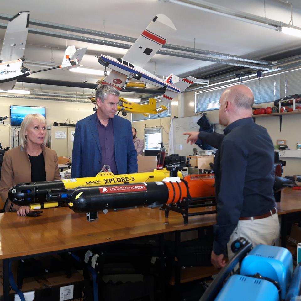 Canadian delegation visits LSTS