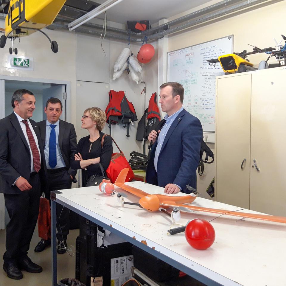 Canadian delegation visits LSTS