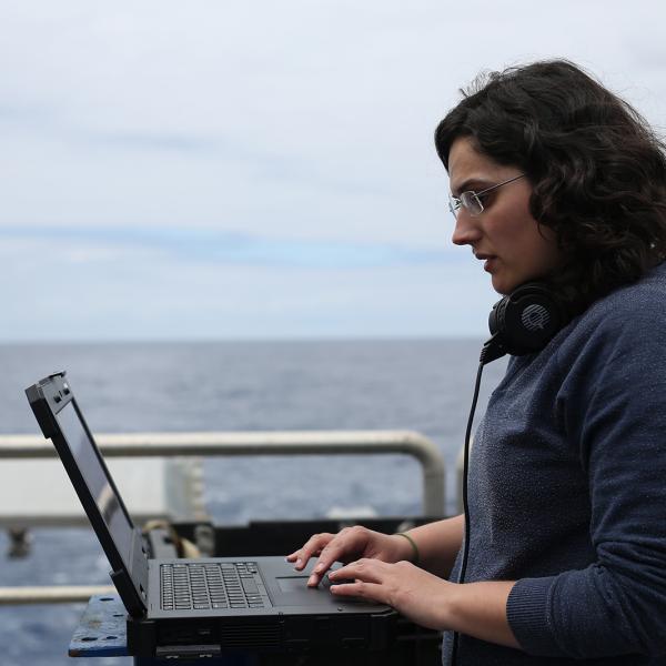 Exploring Front with Multiple Robots